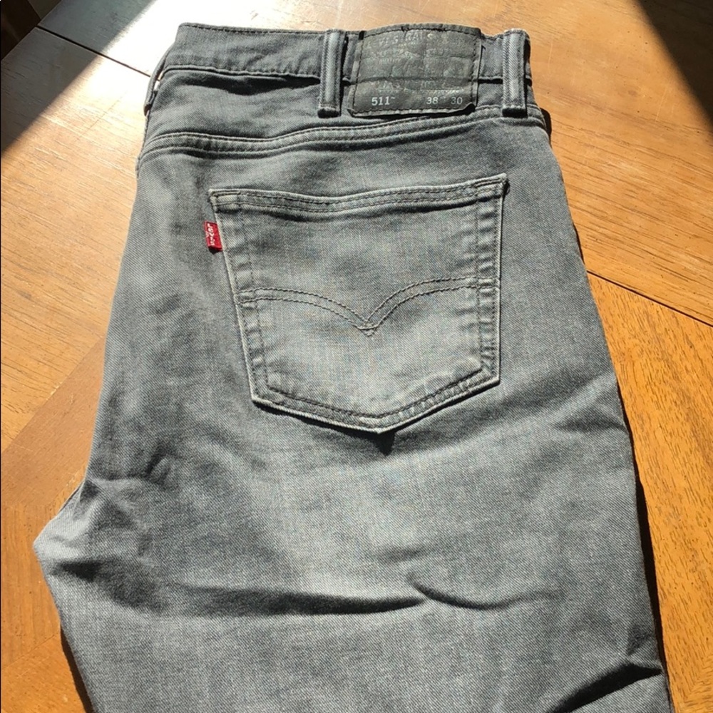 Men’s Levi 511 38x30 in grayish blue color